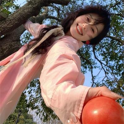 四人帮翻转校园 海报